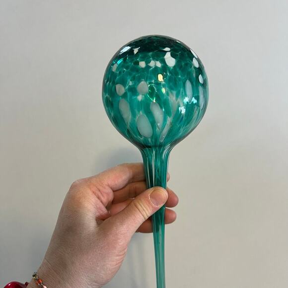 Set of three Aqua Globes Glass Plant Watering Bulbs Blue Green Red - Picture 6 of 10